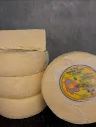 Queso chihuahua pequeño super fino, pieza